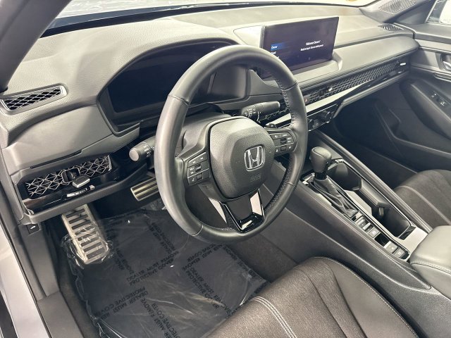 Certified 2025 Honda Accord Sport image 25
