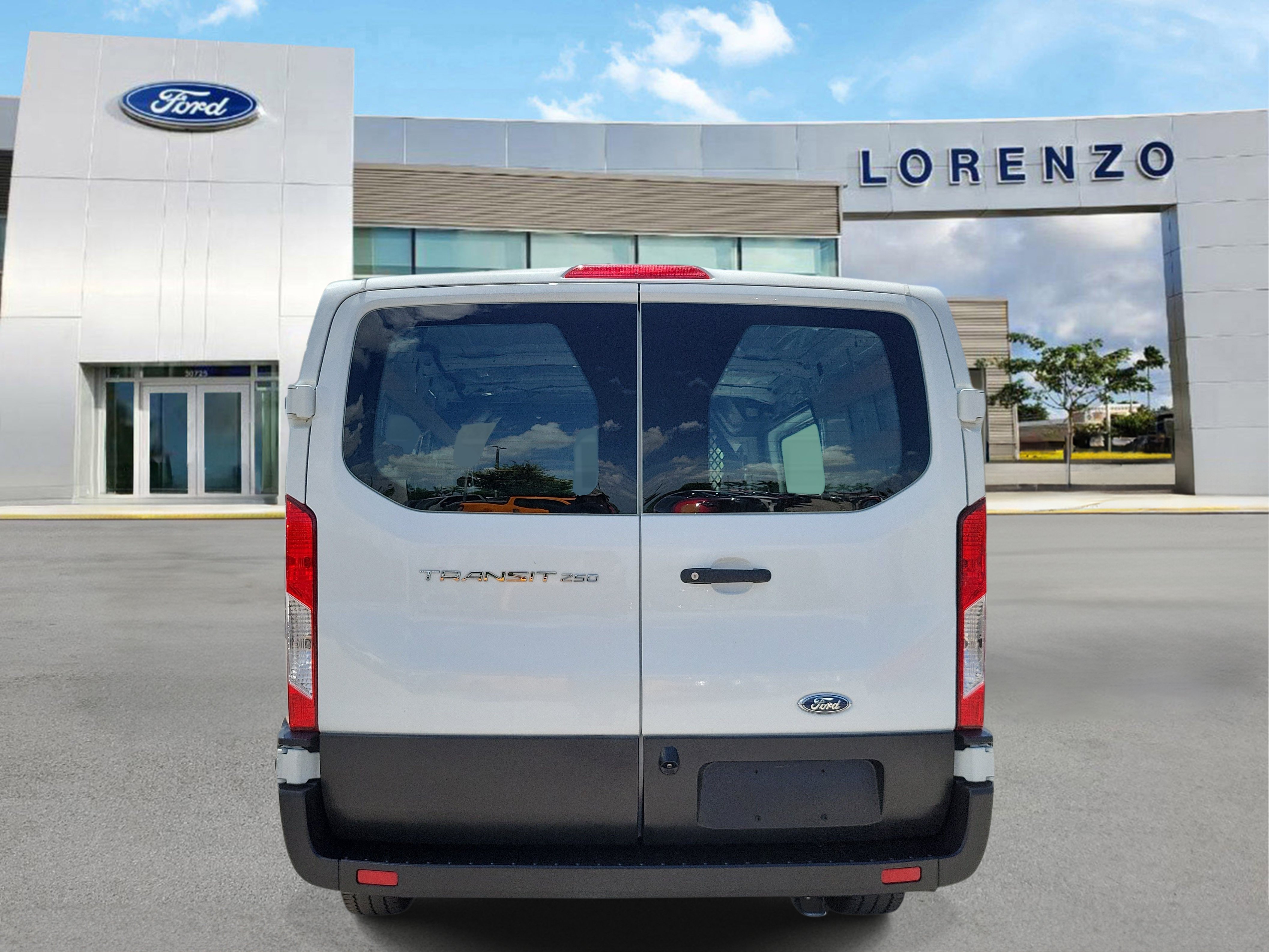 Used 2024 Ford Transit 250 Low Roof w/ Exterior Upgrade Package RWD image 6