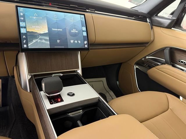 New 2026 Land Rover Range Rover Long Wheelbase SE AWD/4WD image 22