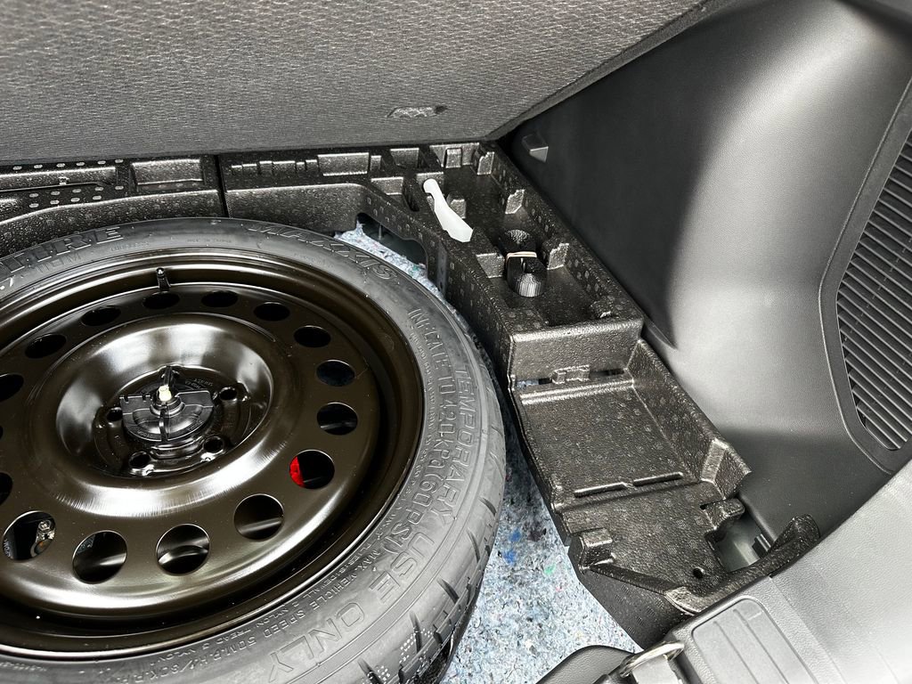 Used 2023 Ford Escape SE image 42