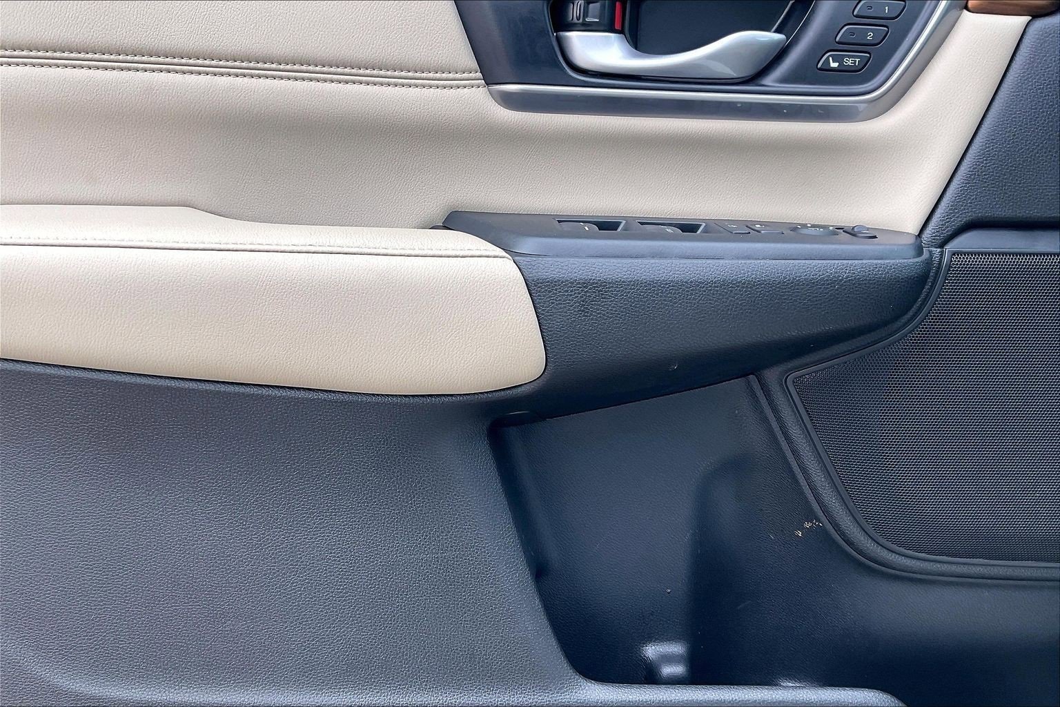 Used 2022 Honda CR-V EX-L image 15