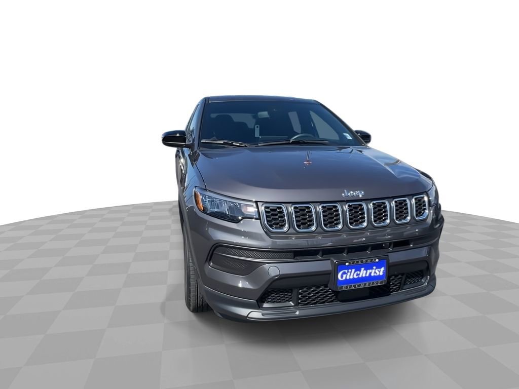Used 2024 Jeep Compass Sport AWD/4WD image 2