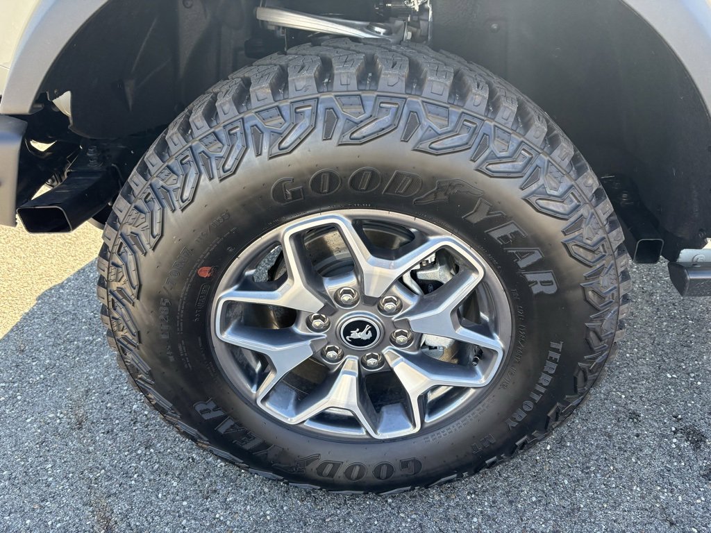 New 2025 Ford Bronco Badlands image 13