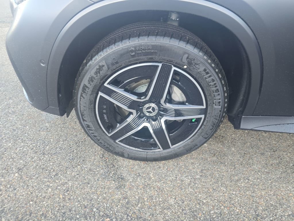 New 2026 Mercedes-Benz GLC 300 4MATIC image 23