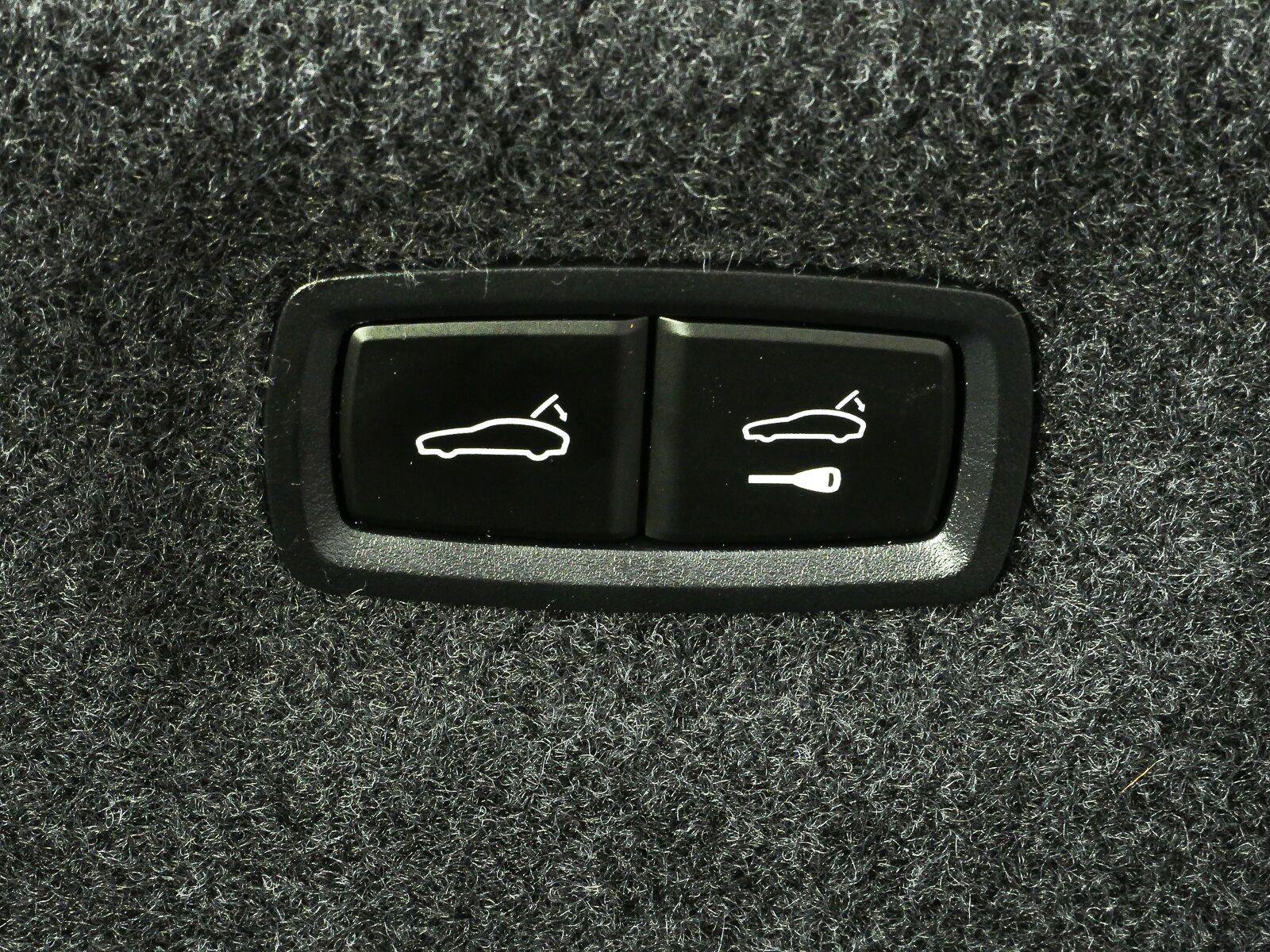 Certified 2023 Porsche Taycan RWD image 30