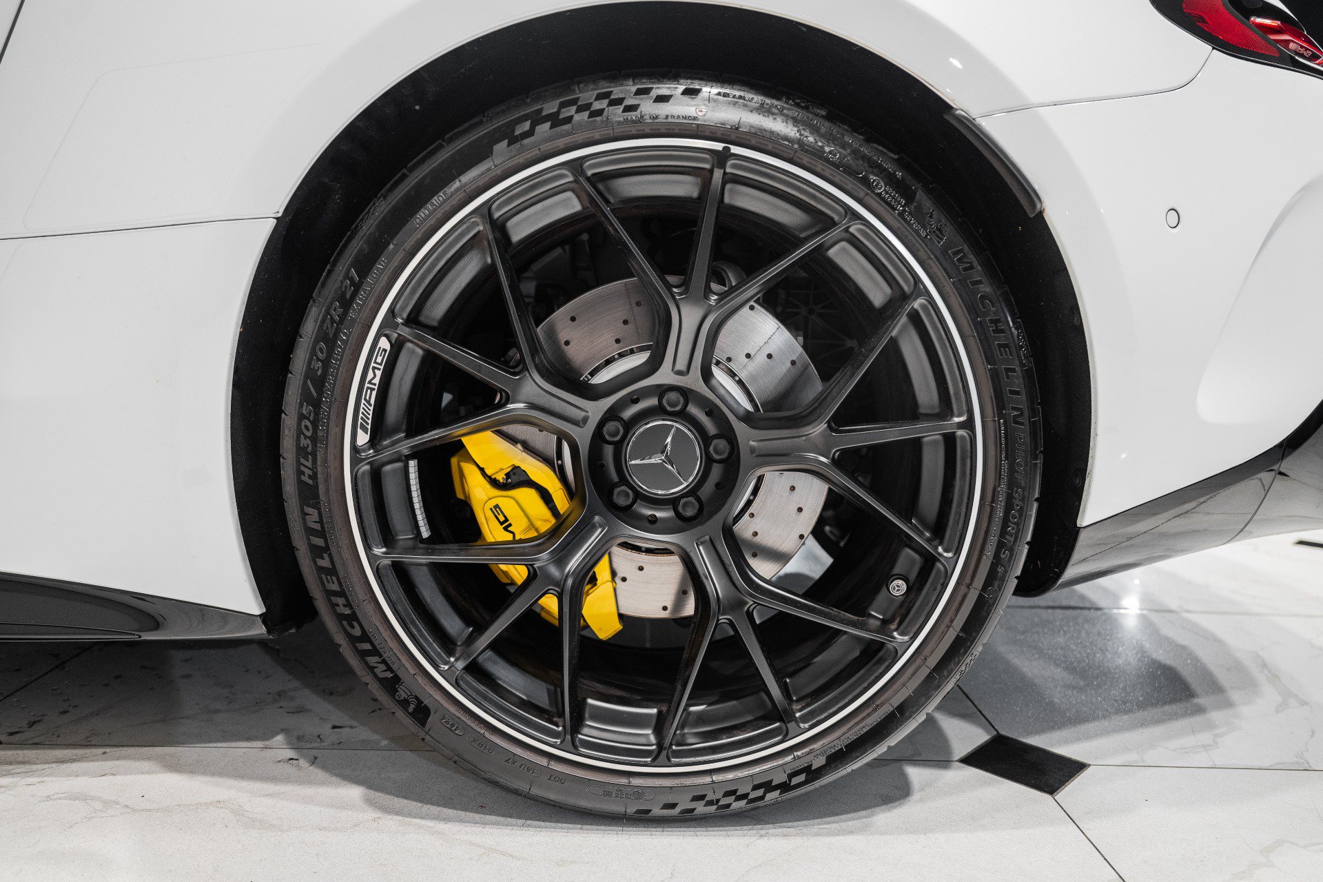 Used 2025 Mercedes-Benz AMG GT 63 image 16
