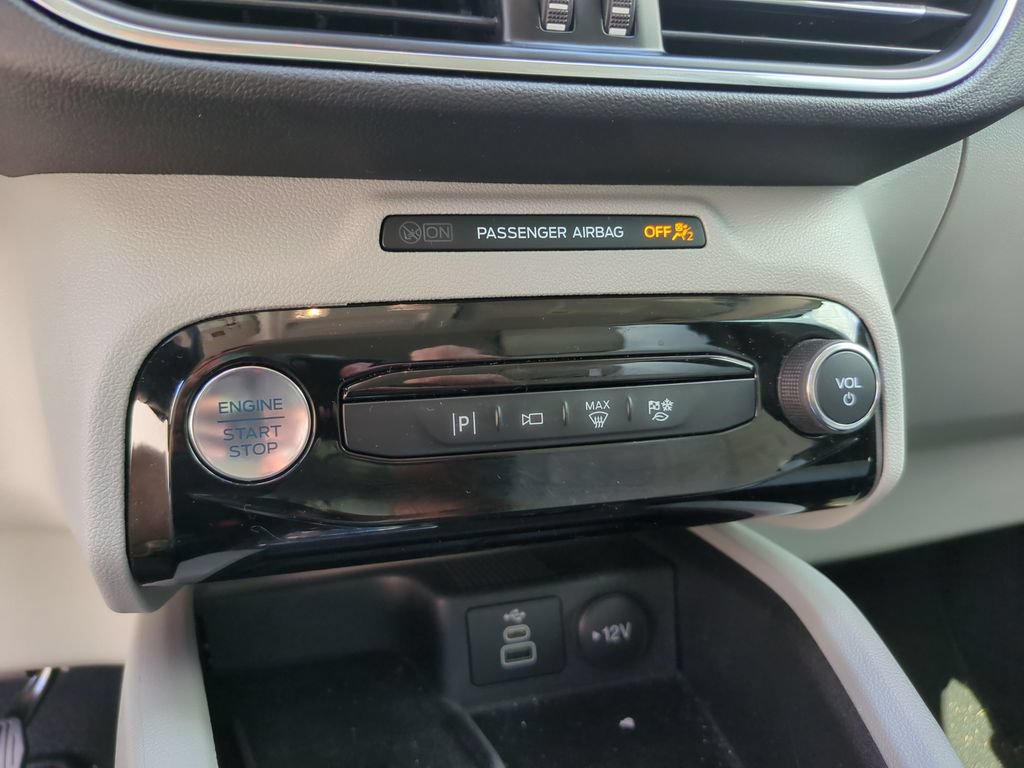 Used 2026 Ford Escape SE w/ PHEV Premium Package FWD image 26