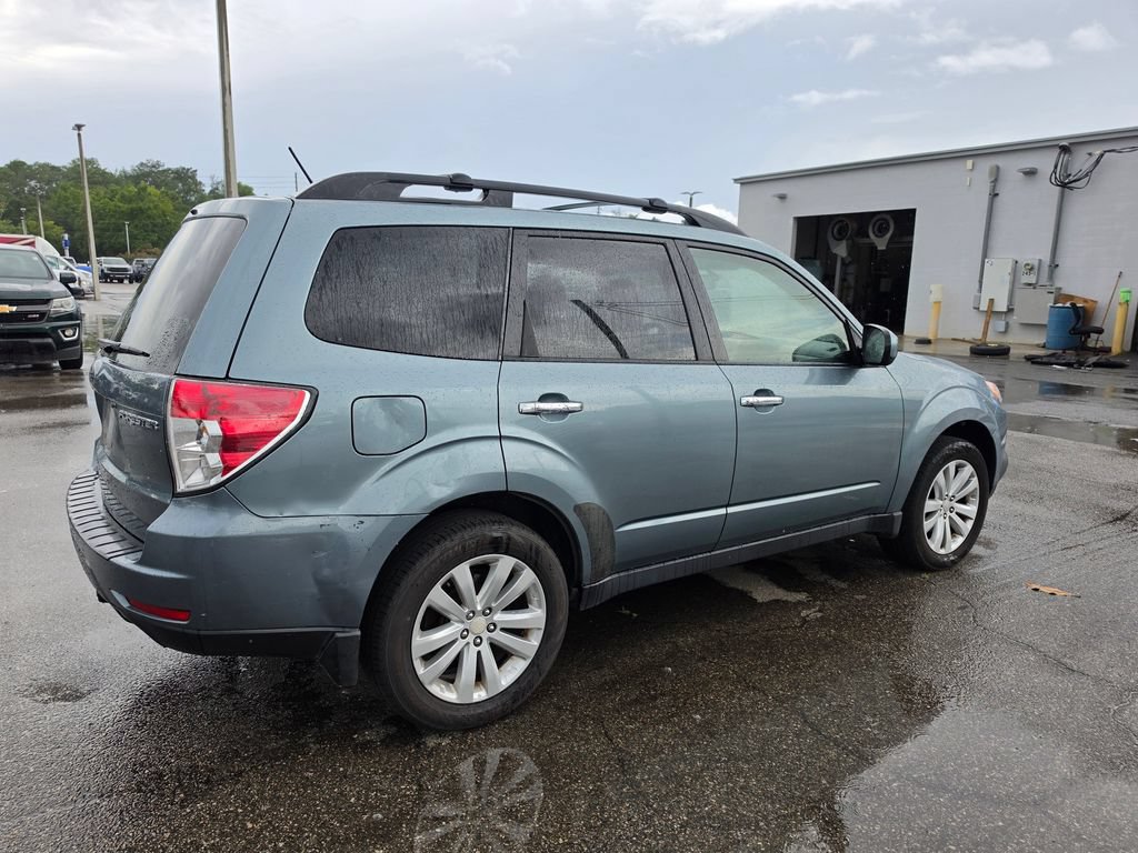 Used 2012 Subaru Forester 2.5X Premium AWD/4WD image 3