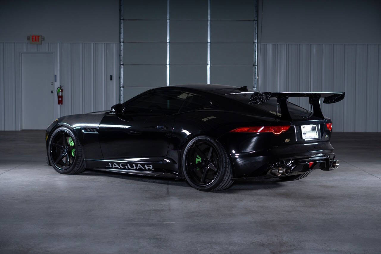 Used 2015 Jaguar F-TYPE R image 10