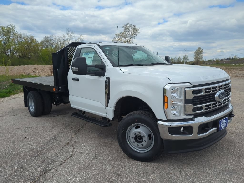 New 2026 Ford F350 XL w/ XL Chrome Package AWD/4WD image 2