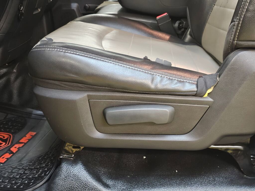 Used 2012 RAM 1500 ST RWD image 18
