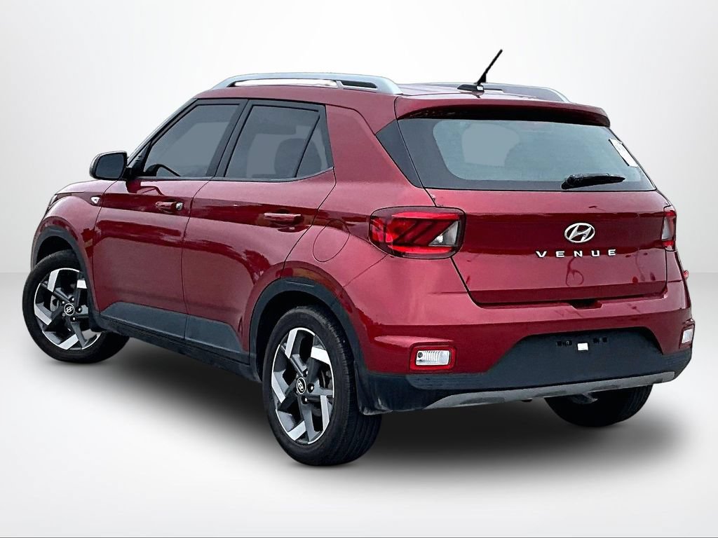 Used 2023 Hyundai Venue SEL FWD image 11