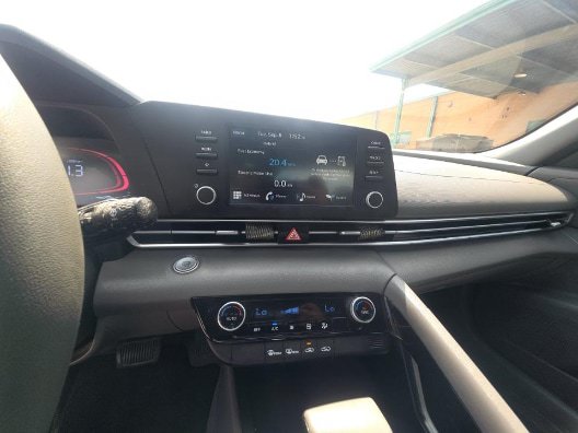 Used 2025 Hyundai Elantra Hybrid FWD image 14