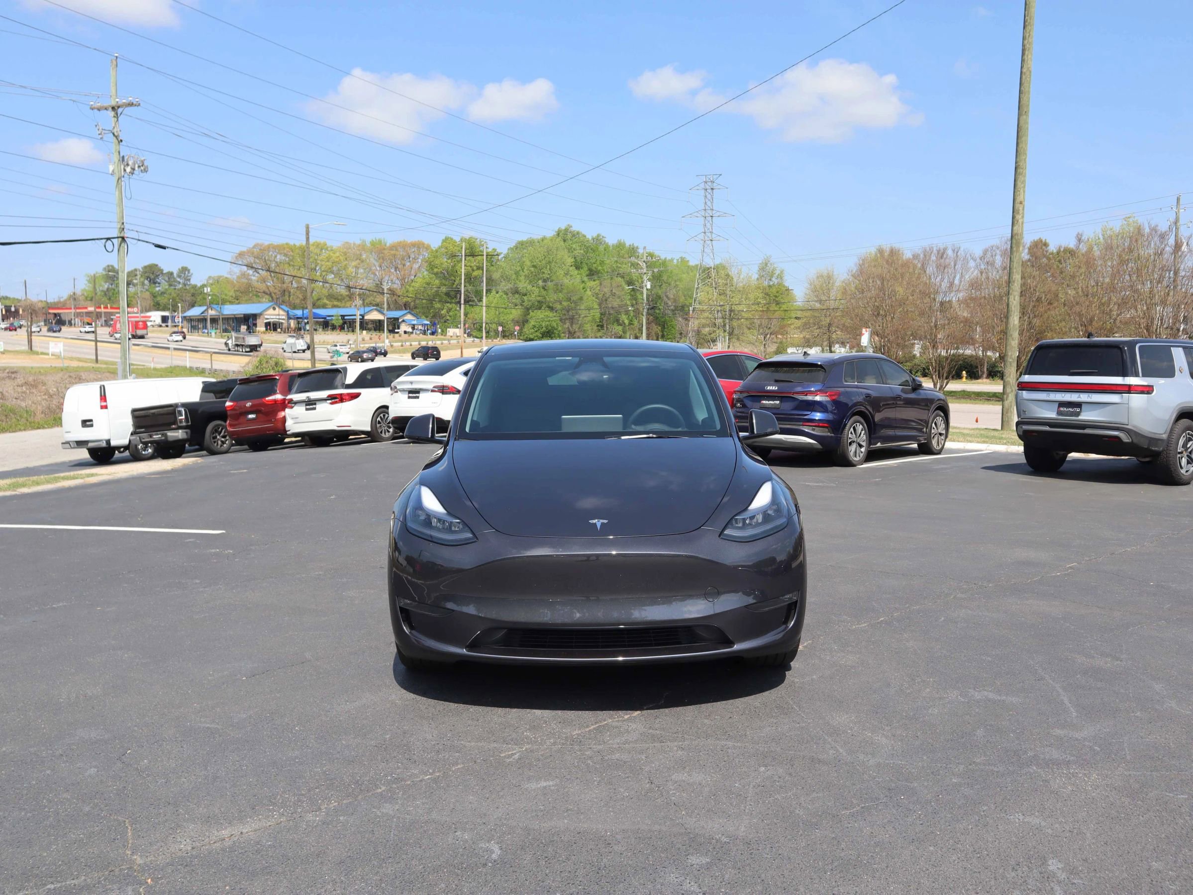 Used 2024 Tesla Model Y Long Range image 13