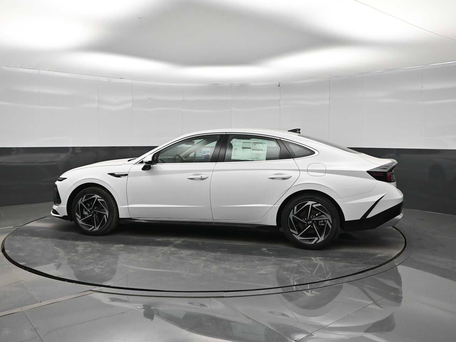 New 2026 Hyundai Sonata SEL FWD image 5