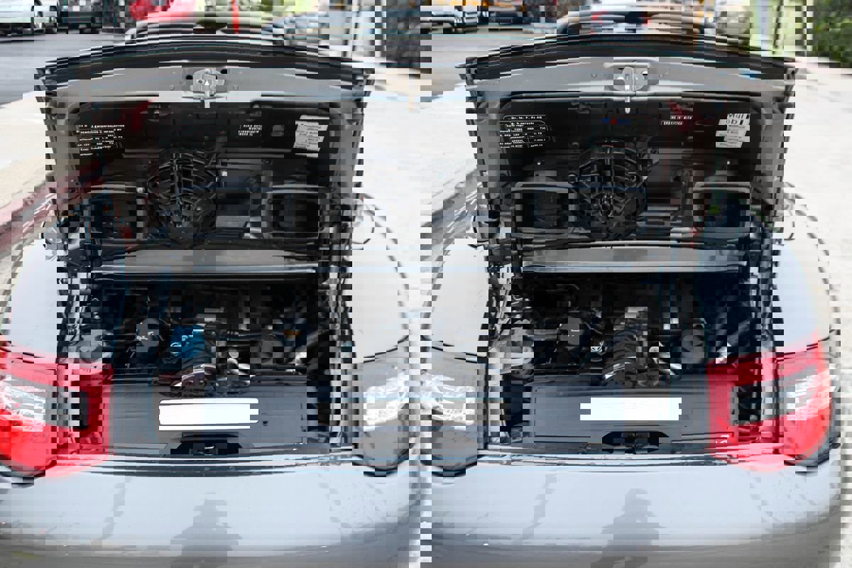 Used 2010 Porsche 911 Carrera S image 30