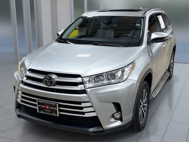 Certified 2017 Toyota Highlander XLE FWD video 1