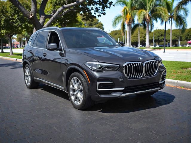 Used 2023 BMW X5 sDrive40i w/ Climate Comfort Package image 4