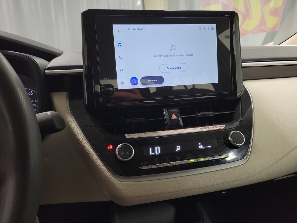 Used 2025 Toyota Corolla LE FWD image 14