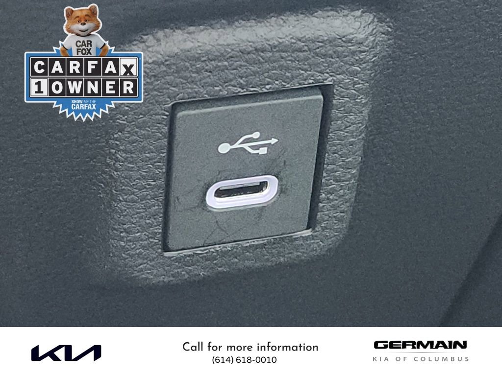 Used 2025 Toyota Corolla LE image 33