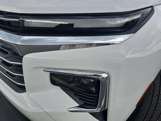 Used 2024 Chevrolet Traverse LT w/ LPO, Floor Liner Package FWD image 35