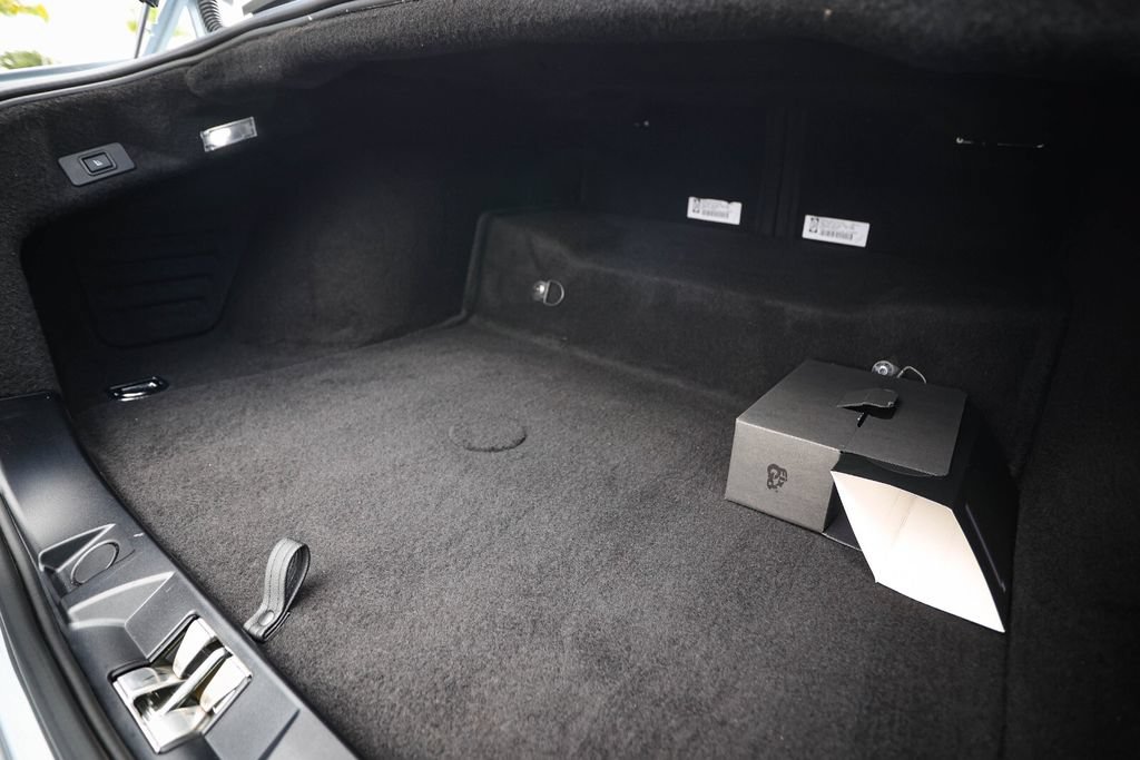 Certified 2022 Ferrari Roma RWD image 23