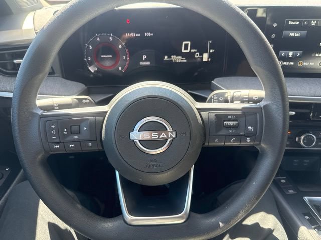 Used 2025 Nissan Kicks SV FWD image 12