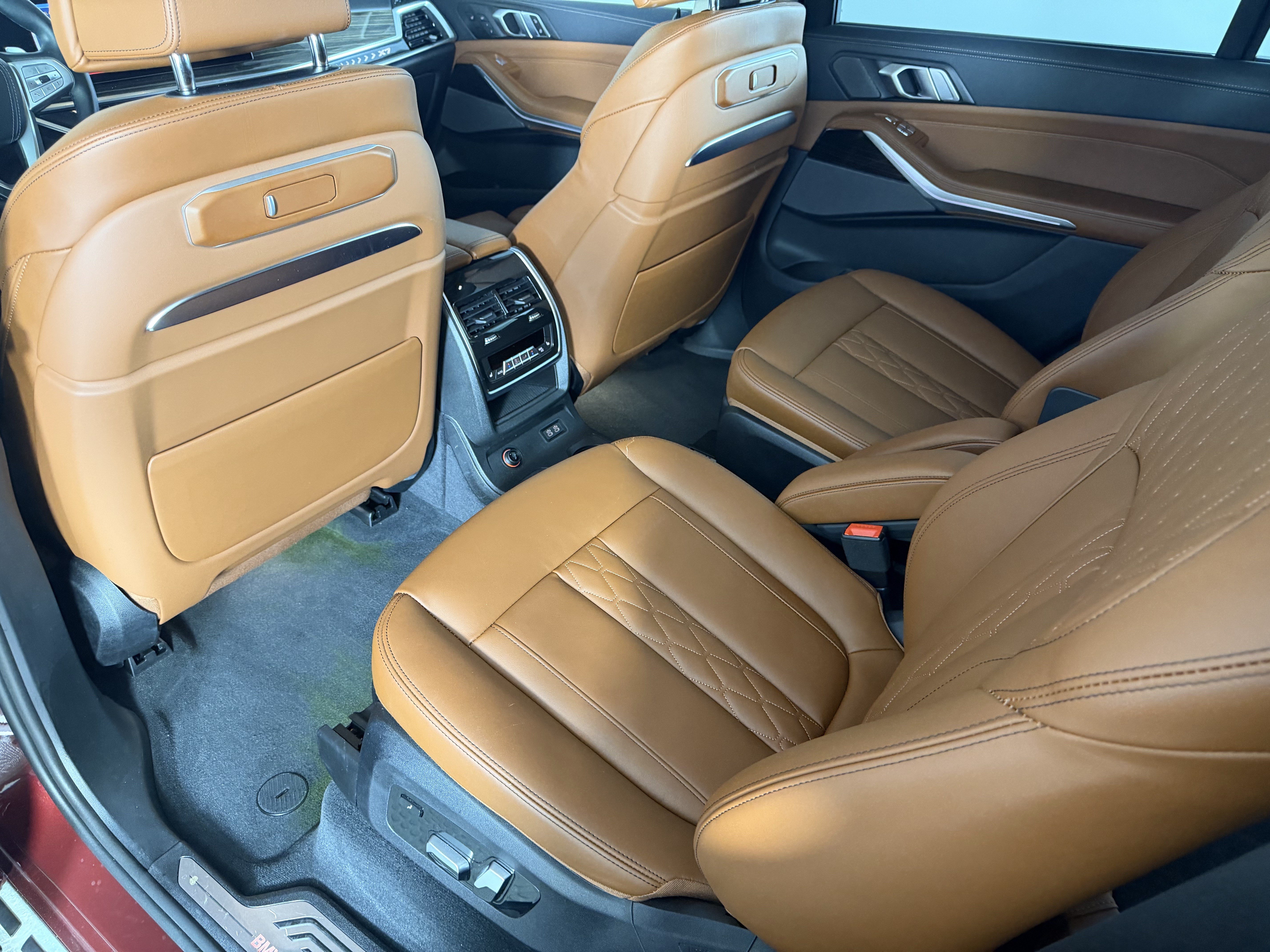 Certified 2025 BMW X7 xDrive40i w/ Executive Package AWD/4WD image 17