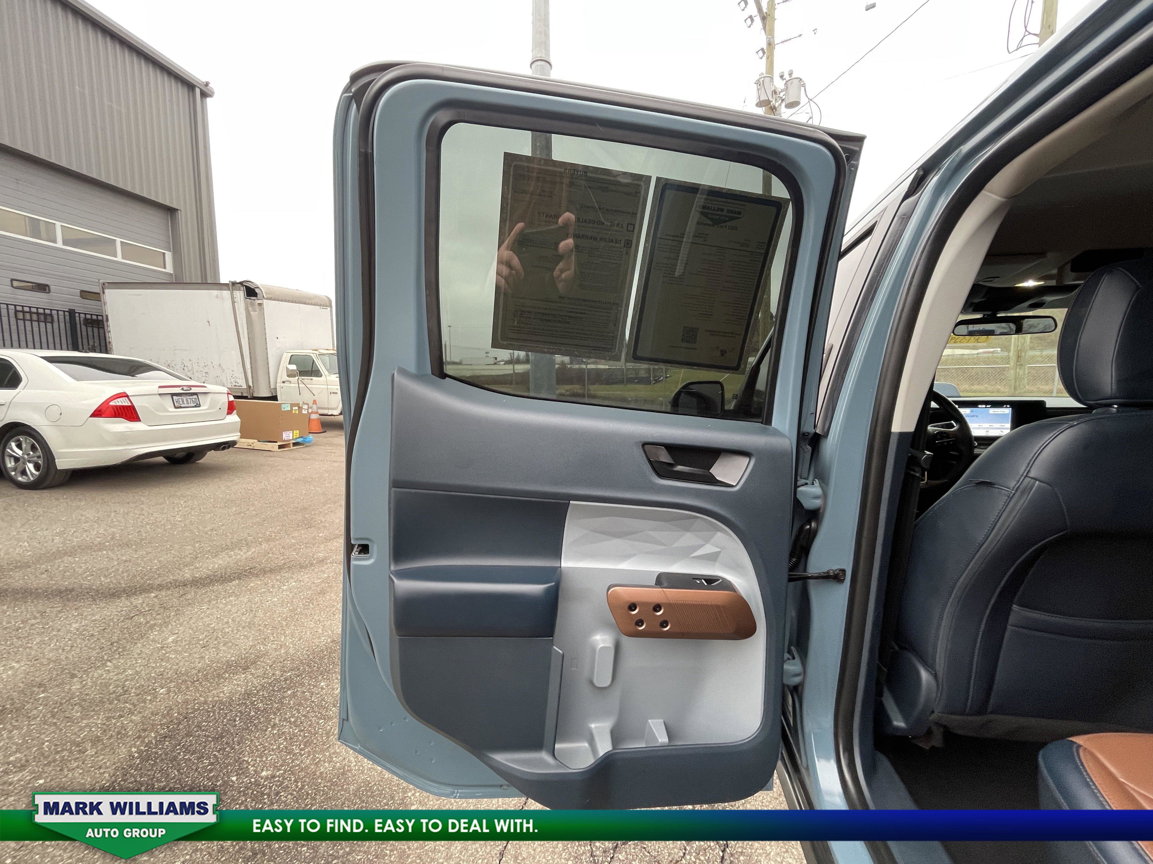 Used 2022 Ford Maverick Lariat w/ Equipment Group 500A Standard image 26