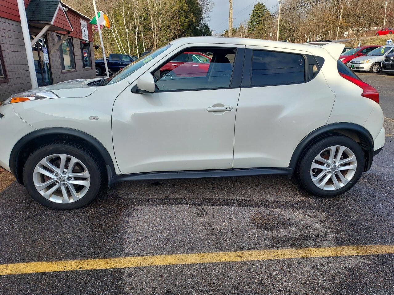 Used 2013 Nissan Juke SV AWD/4WD image 5
