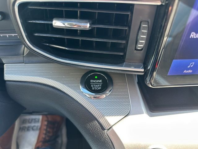 Used 2021 Ford Explorer XLT w/ Equipment Group 202A image 23