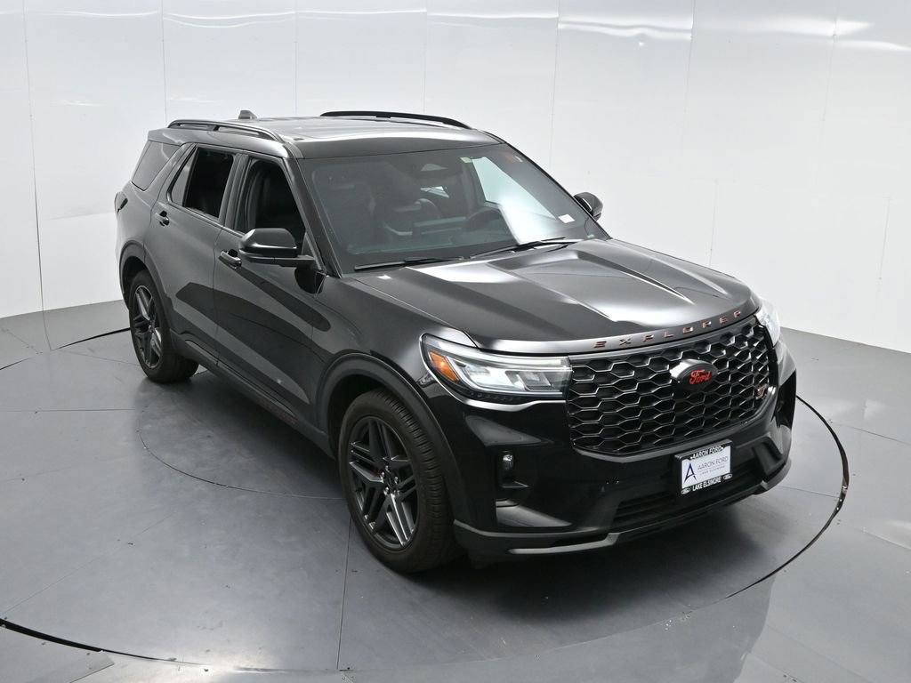 Used 2025 Ford Explorer ST image 43
