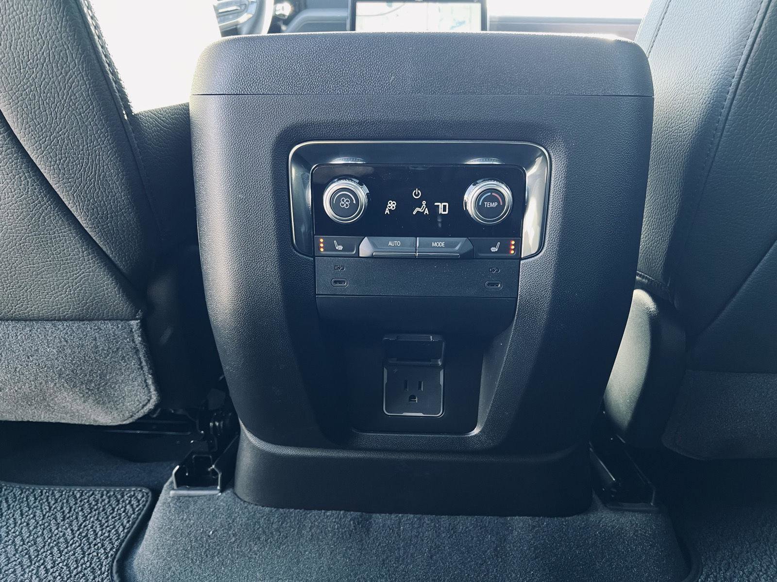 New 2026 GMC Yukon Denali w/ Sun & Power Step Package image 40