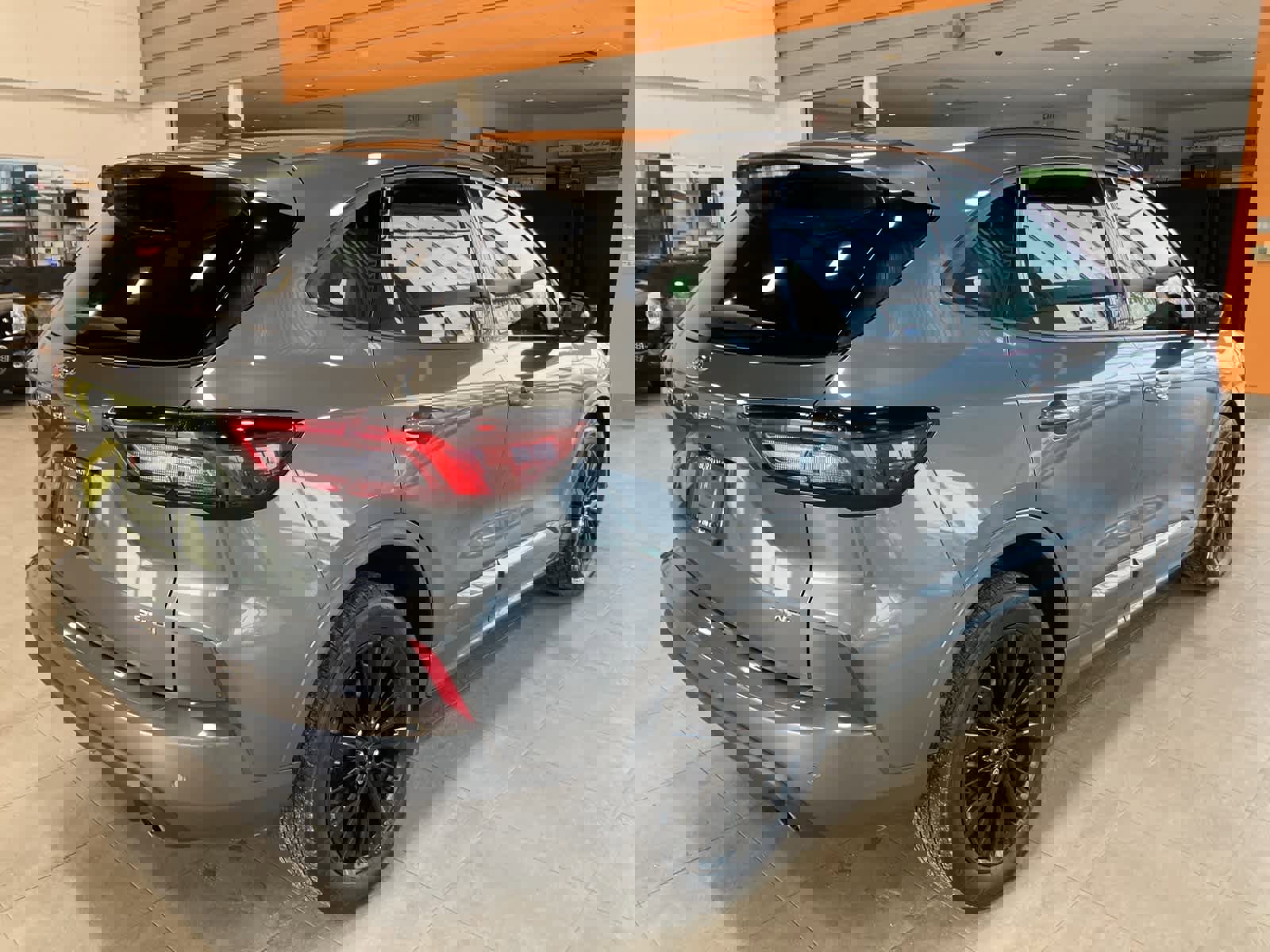 Used 2023 Ford Escape ST-Line Elite image 5