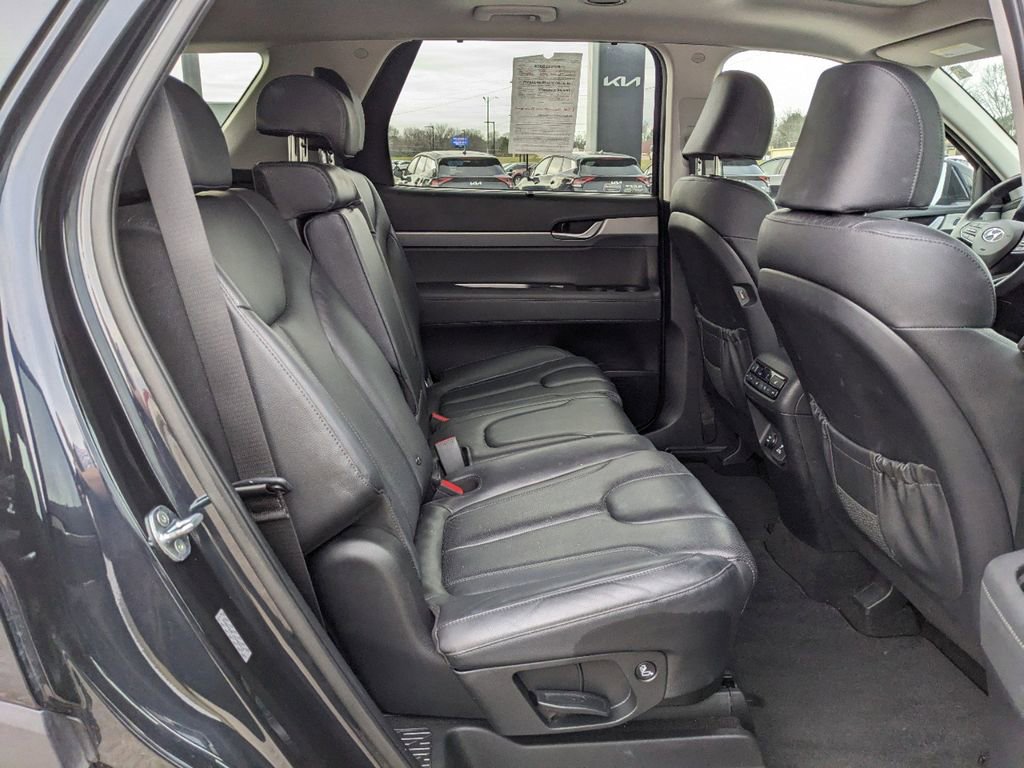 Used 2022 Hyundai Palisade SEL w/ 8P Bench Seat Package image 15