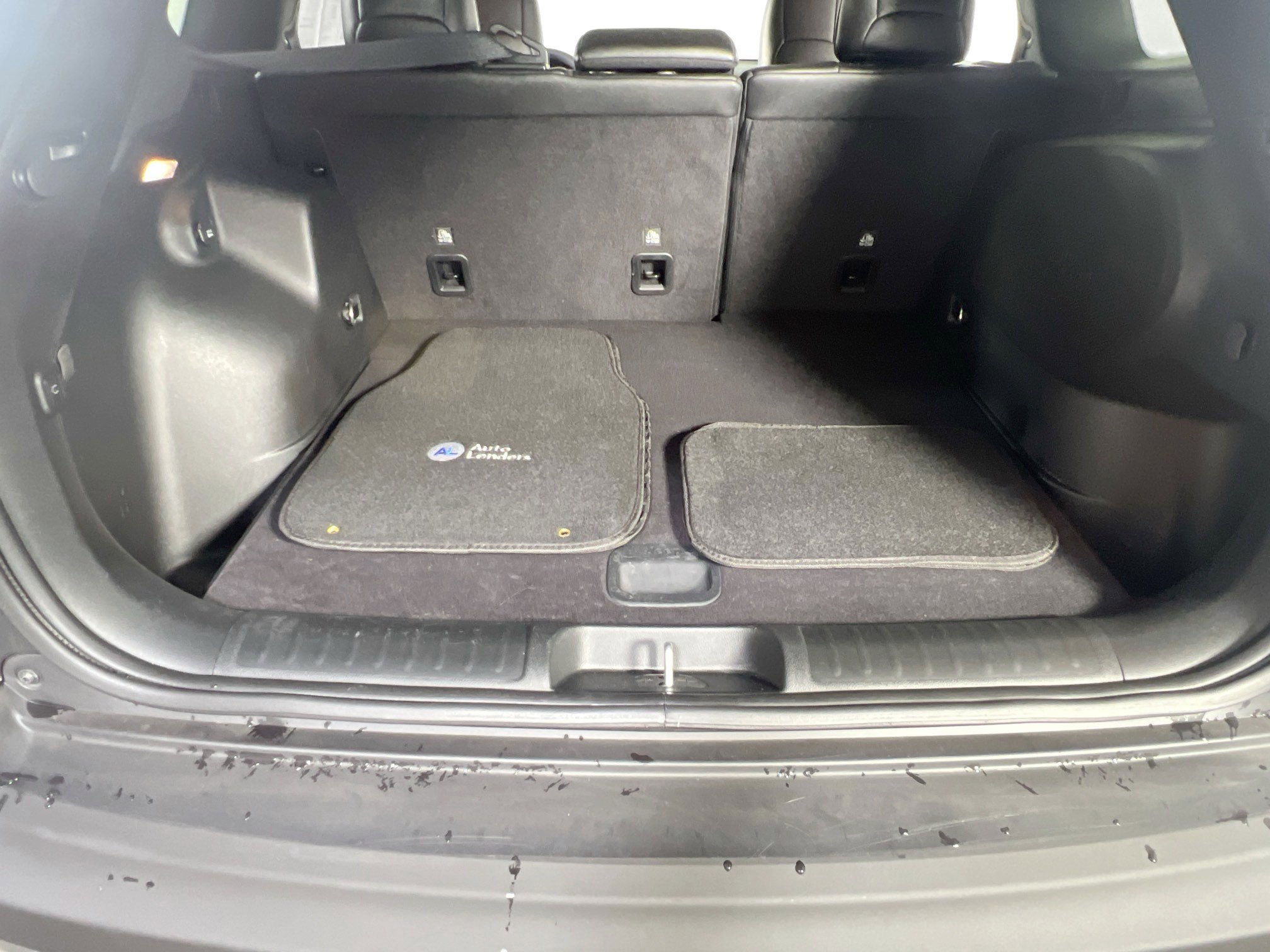 Used 2022 Jeep Cherokee Limited image 25