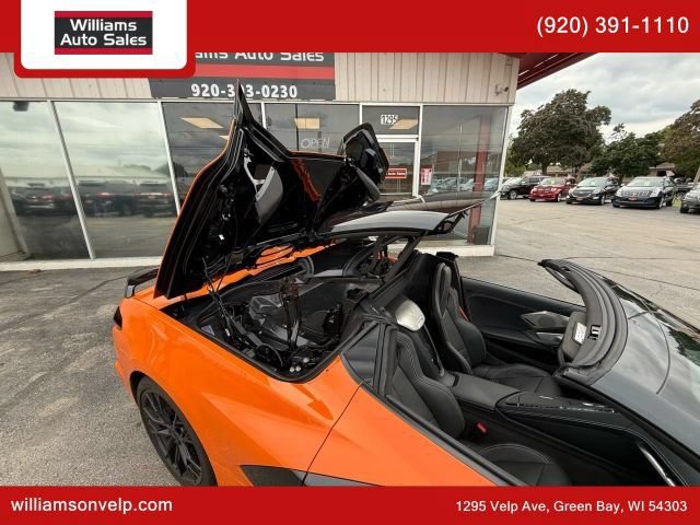 Used 2024 Chevrolet Corvette Stingray Preferred Conv w/ Z51 Performance Package RWD image 38