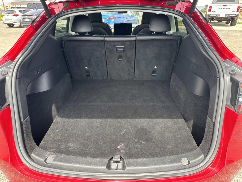 Used 2021 Tesla Model Y Long Range AWD/4WD image 25