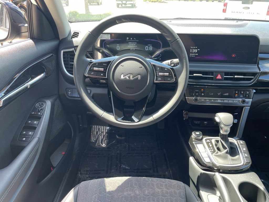 New 2026 Kia Seltos S AWD/4WD image 12