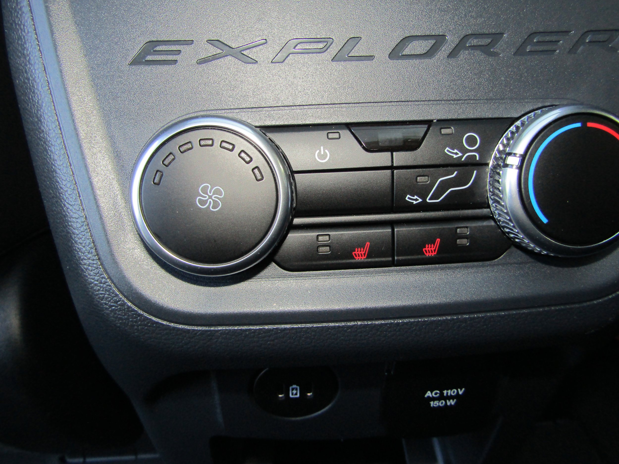 Used 2025 Ford Explorer ST w/ Sun And Sound Package AWD/4WD image 23