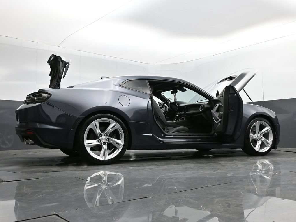 Used 2019 Chevrolet Camaro SS RWD image 35