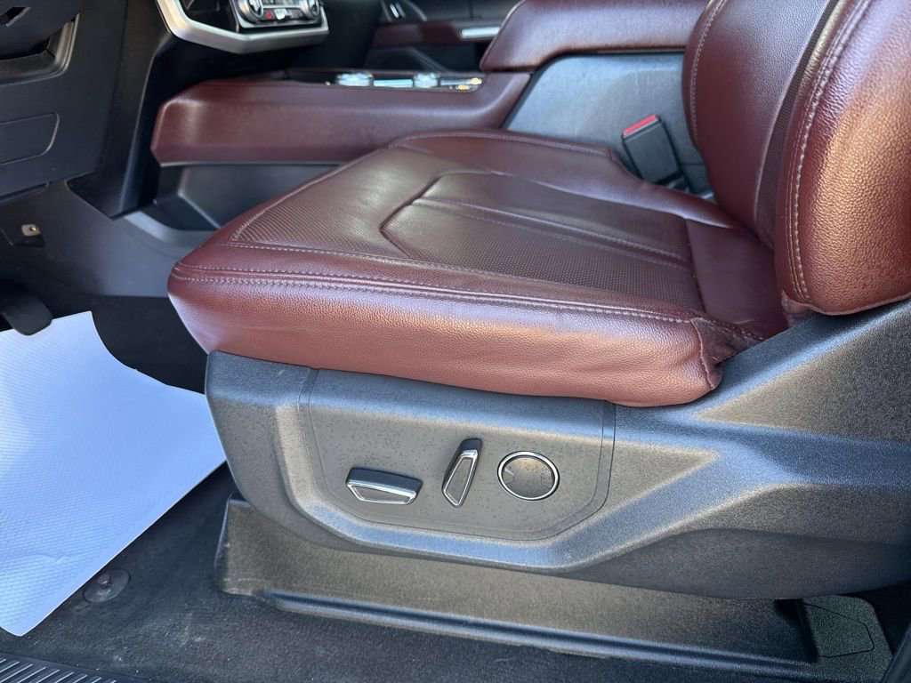 Used 2024 Ford Expedition Limited image 31