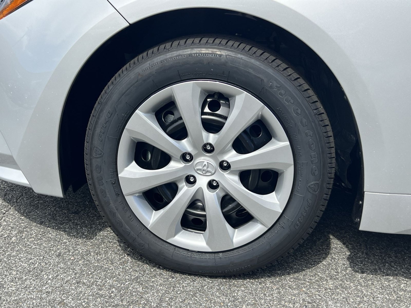 New 2026 Toyota Corolla LE FWD image 5