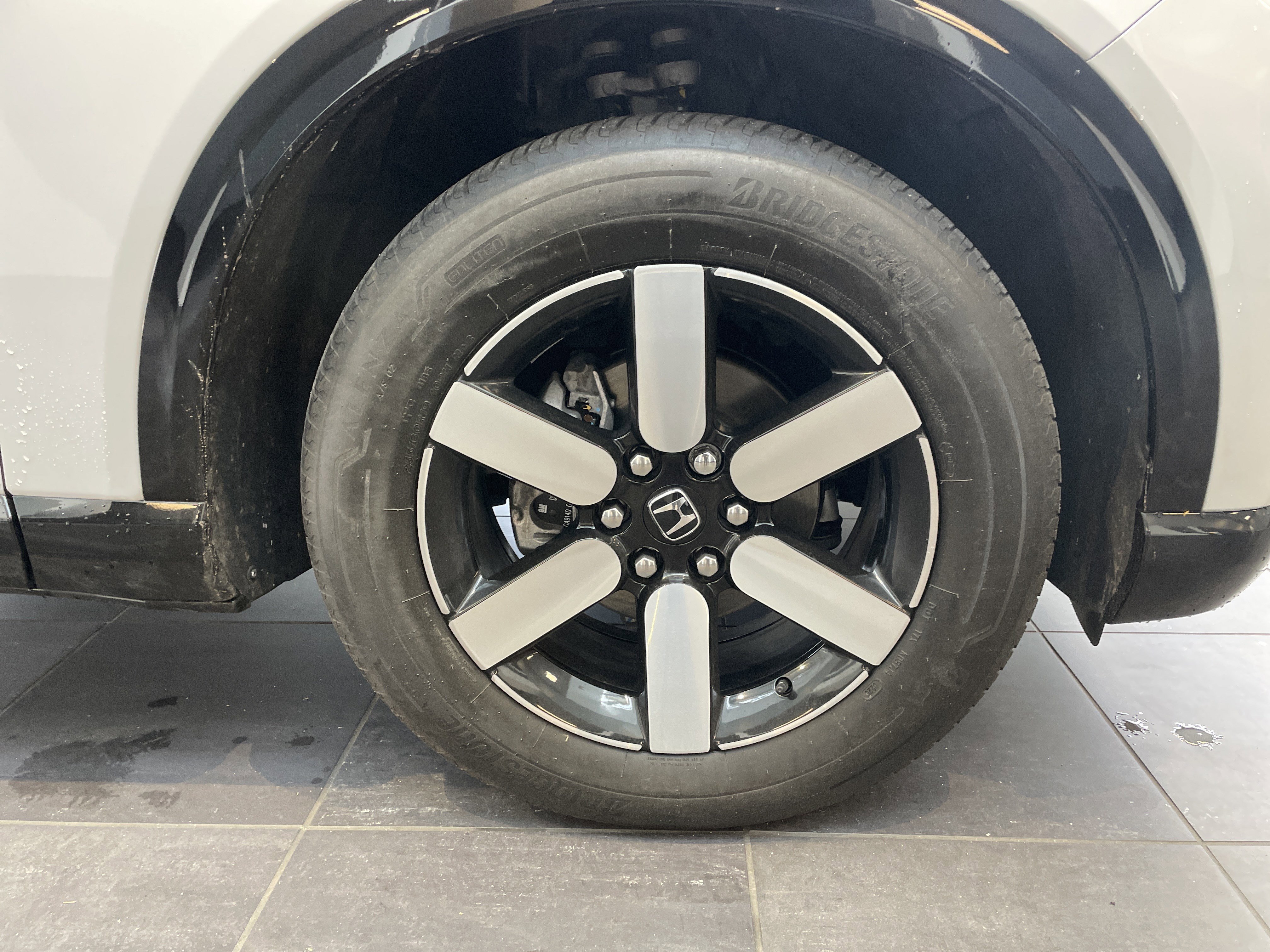 Used 2025 Honda Prologue Touring image 12