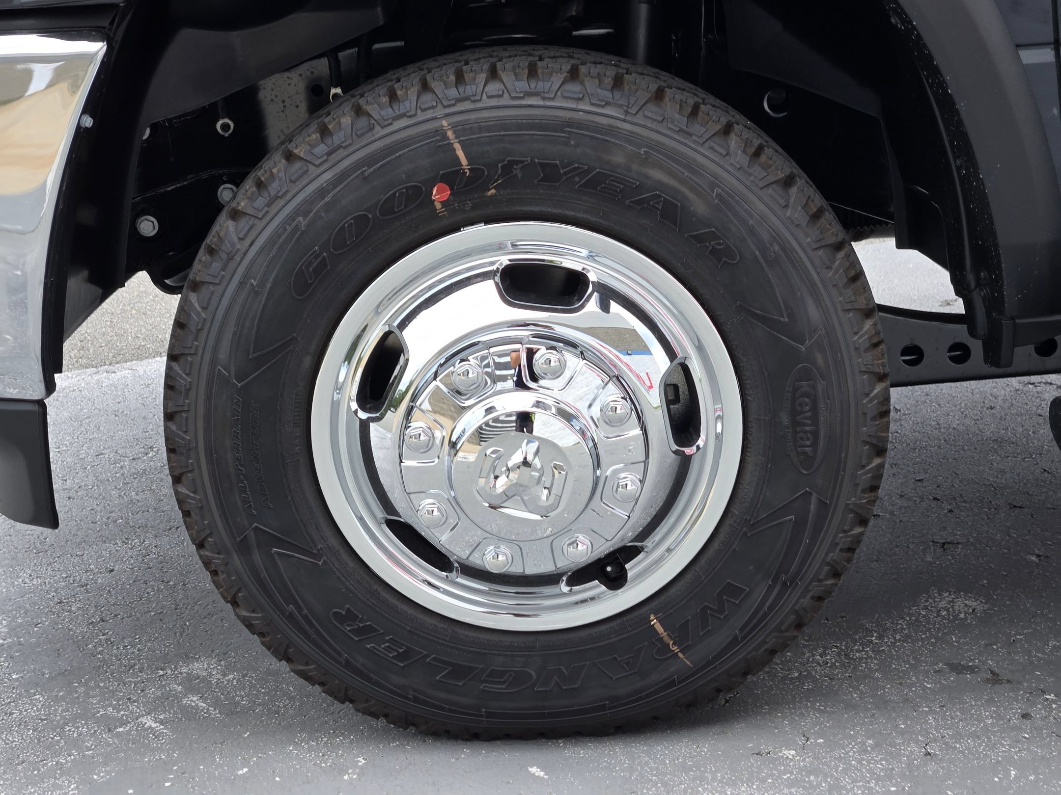 New 2026 RAM 3500 Tradesman AWD/4WD image 17