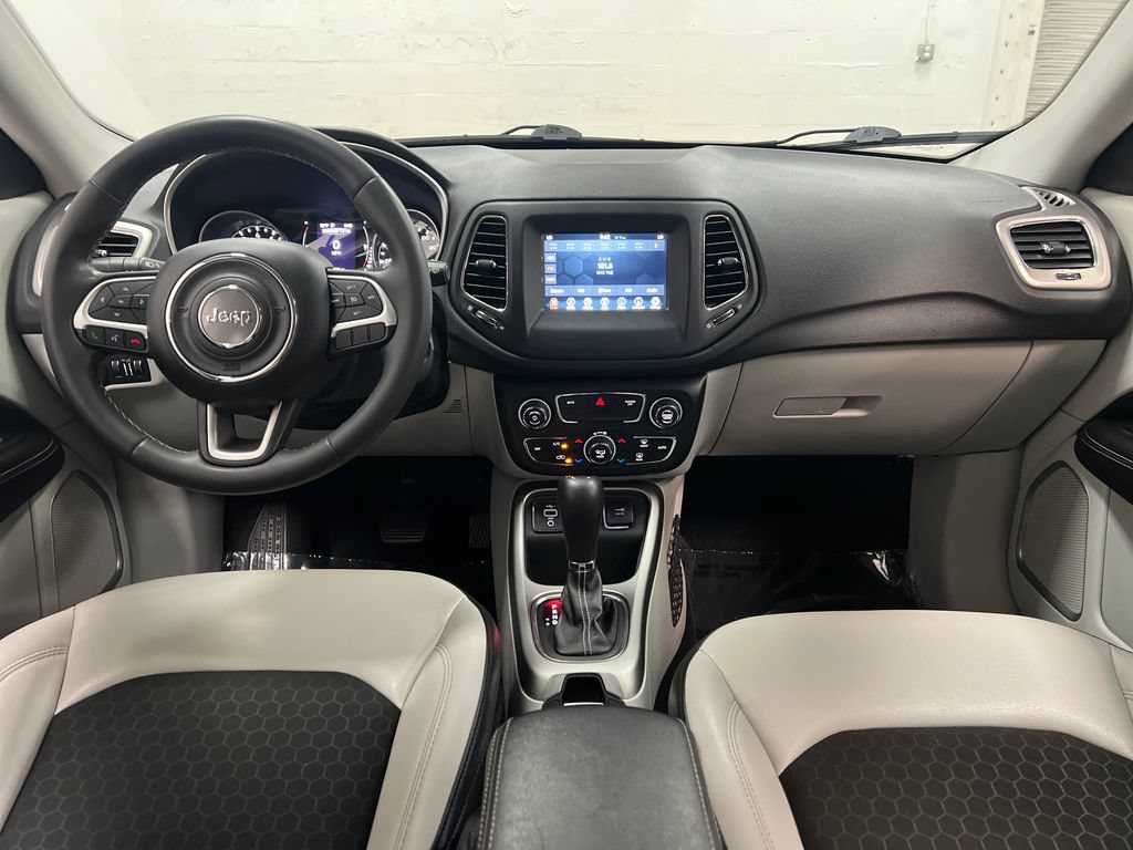 Used 2021 Jeep Compass Latitude FWD image 13