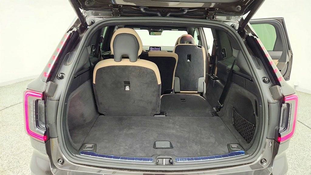 Used 2025 Volvo EX90 Plus AWD/4WD image 22