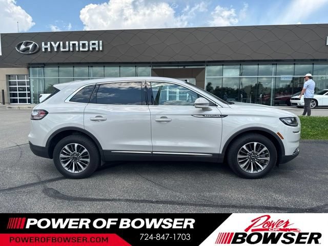 Used 2023 Lincoln Nautilus AWD w/ Premium Package image 9