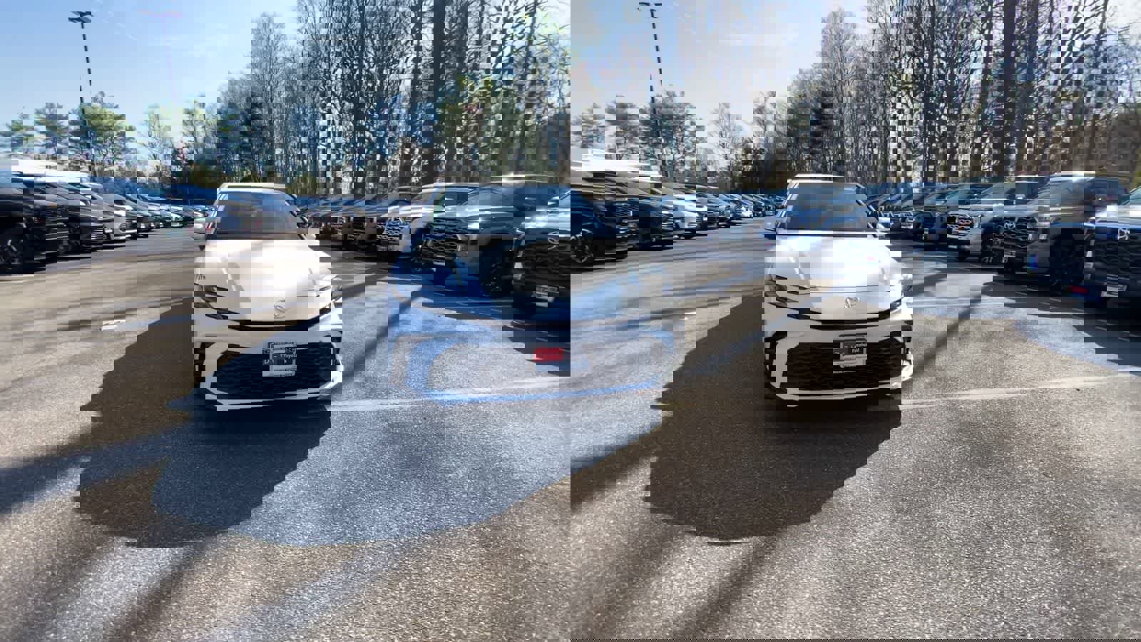 Used 2025 Toyota Camry SE image 6