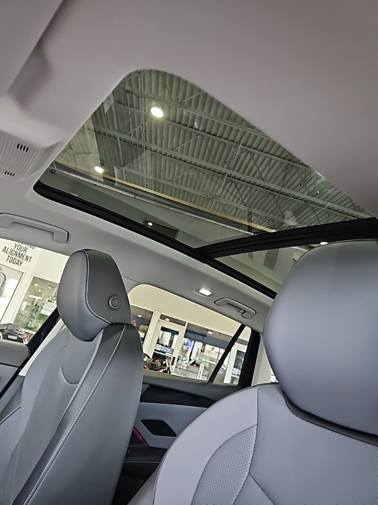 New 2026 Volkswagen Tiguan SE image 29